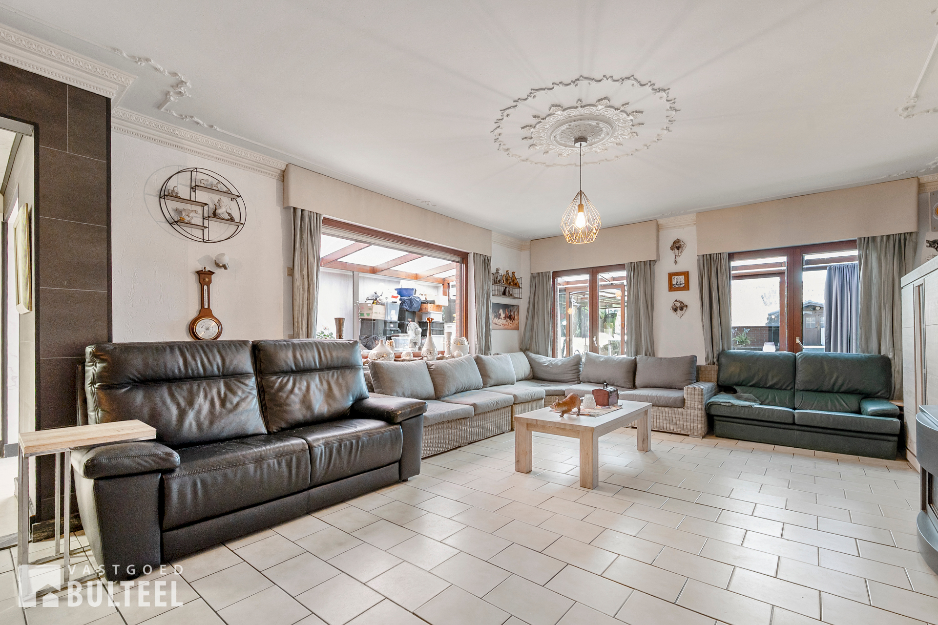 Ruime gezinswoning met garage en grote tuin op 884m2! - foto 5