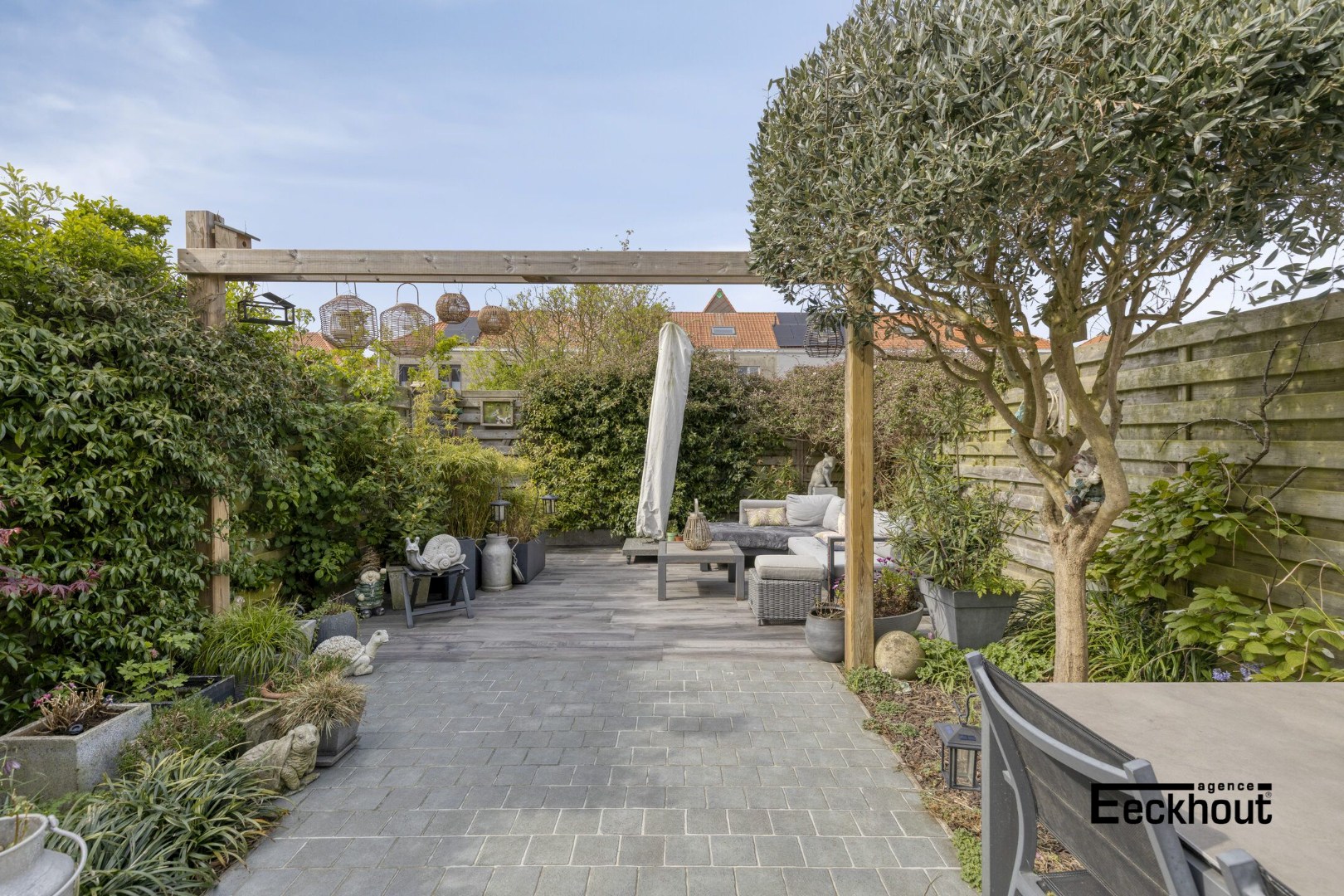 Instapklare woning met handelsruimte en met zonnige tuin! - foto 3