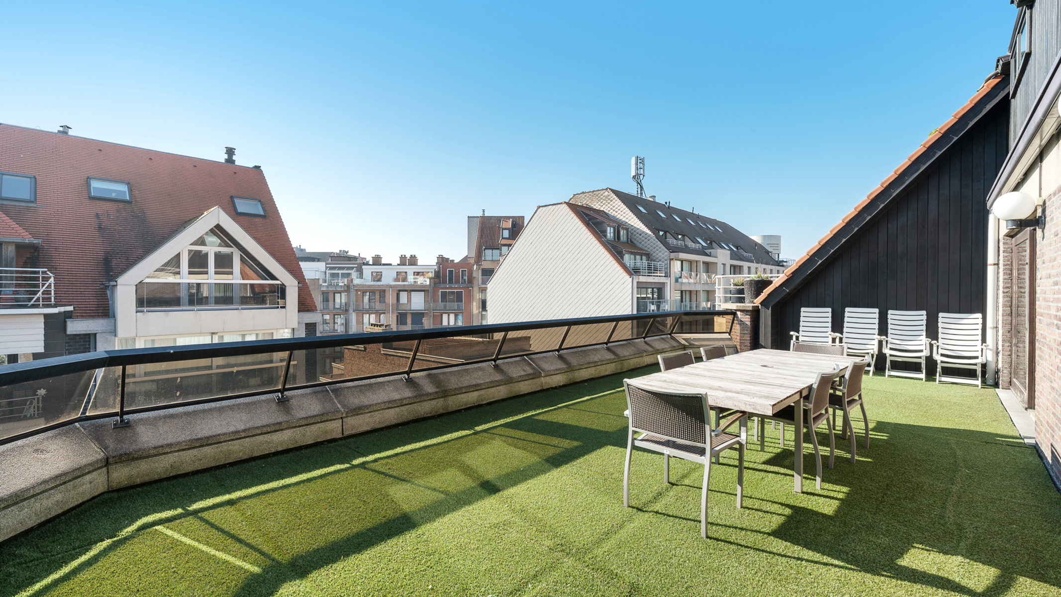 Schitterend duplexappartement met enorme zonneterrassen - foto 1