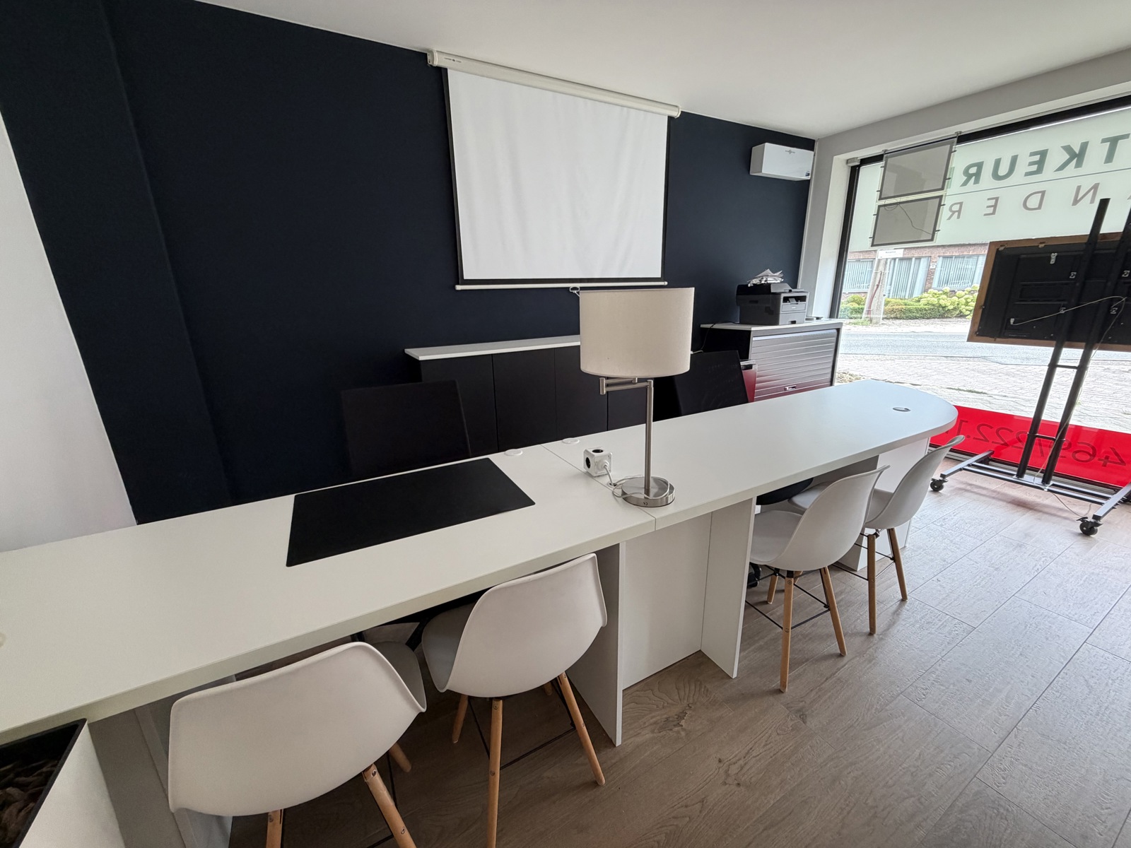 Kantoorruimte op zichtbare locatie + 2x berging - foto 4