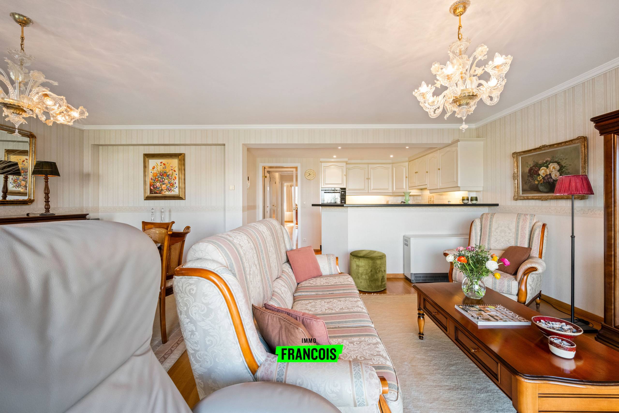 Riant twee slaapkamerappartement met prachtige zichten en garagebox in het gebouw op boogscheut van centrum Oostende - foto 5