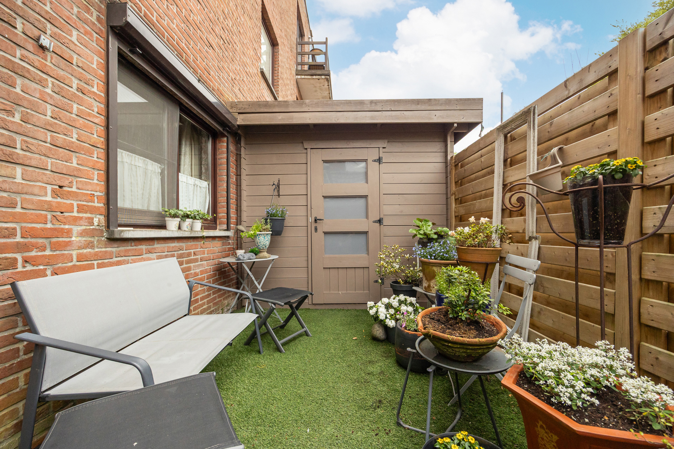 Gelijkvloers app. met terras en garagebox in Geel centrum - foto 5