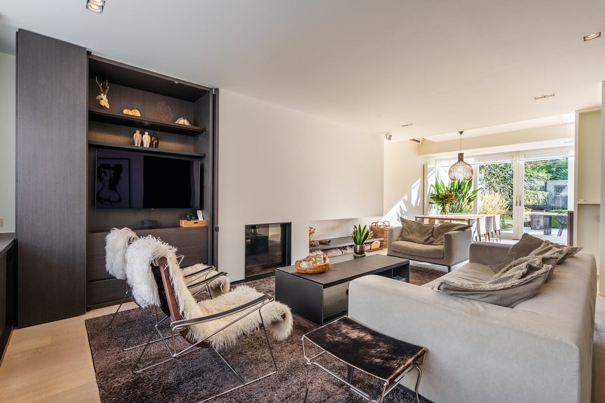 Uitzonderlijke stadswoning met praktijkruimte in Torhout - foto 1