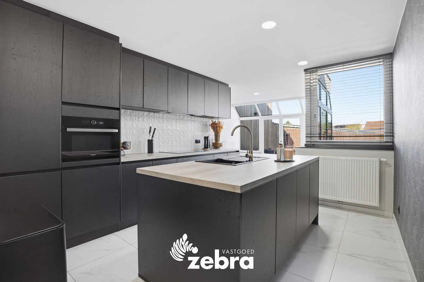 House for sale in Roeselare with 4 bedrooms - photo 2