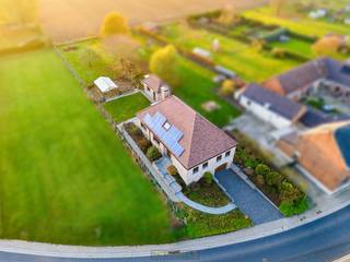 ROYALE VILLA met VOLLEDIGE ONDERKELDERING en UITGESTREKTE TUIN VAN 1.327M², gelegen in een groene, rustige omgeving nabij het LIVIERENBOS...