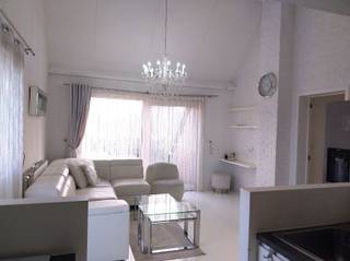 Vraag uw bezoek aan via info@optimusvastgoed.be!TE HUUR: Gemeubeld dakappartement met 2 slaapkamers te Heusden!Op een gunstige locatie te...