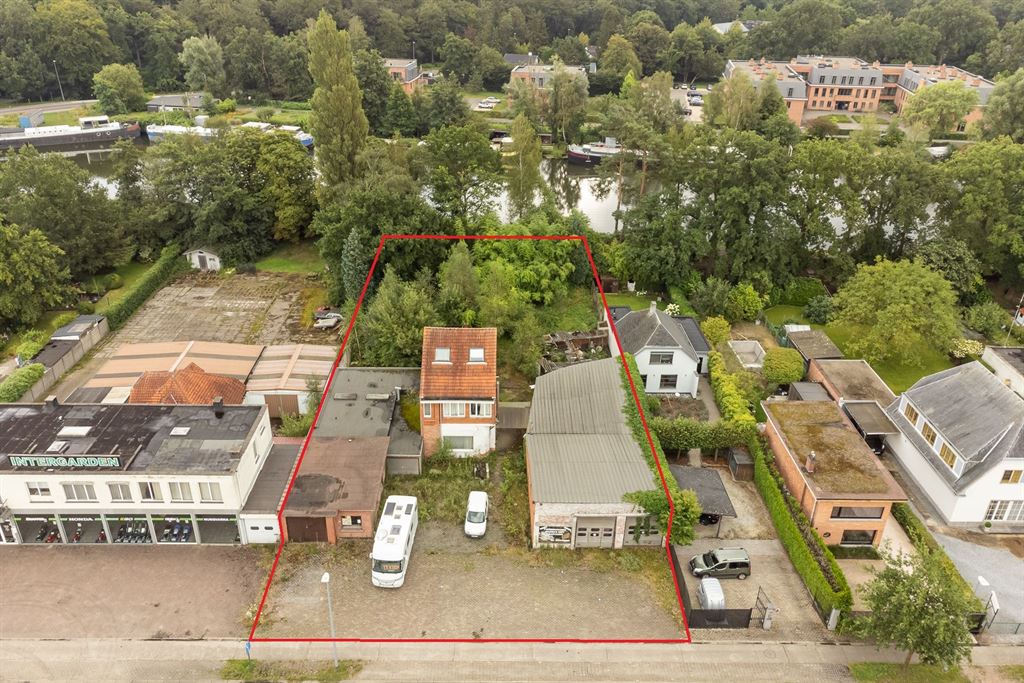 Projectgrond / Woning en magazijnen - foto 1