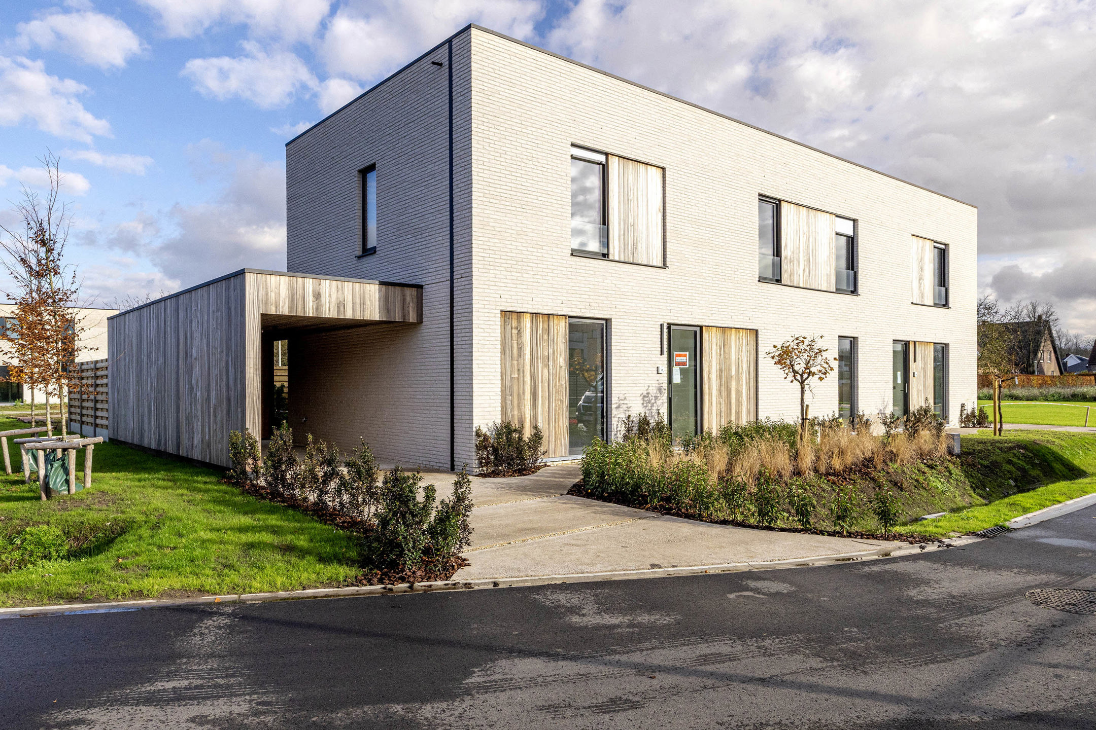 High-end &amp; stijlvol afgewerkte nieuwbouwwoning rechts - foto 2