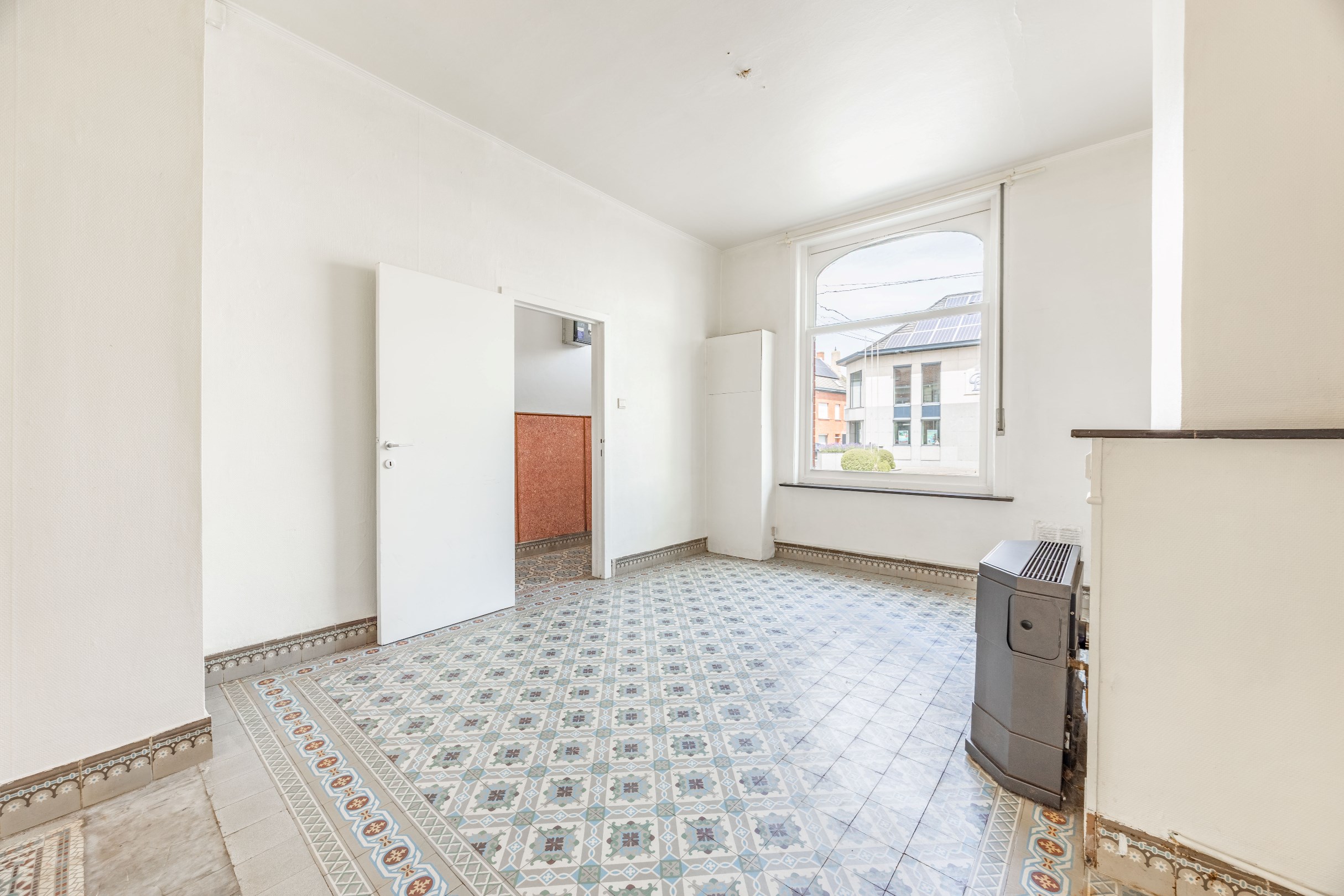 TE RENOVEREN WONING MET GARAGE - foto 4