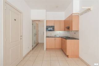 <p><span>Thanks to the pleasant natural light, the studio feels spacious and inviting. Its excellent location near the sea makes this property ideal as a second home on the coast, a rental investment, or a place of your own in Middelkerke.</span></p><p><span>The beach, boardwalk, shops, restaurants, and public transportation are all within a short walking distance.</span></p><p><span>A conveniently located studio for anyone looking for a seaside home with everything within easy reach.</span></p><p><span>Technically, this studio certainly meets the standards:</span></p><ul><li><span>EPC label C</span></li><li>Passed electrical inspection</li><li>Building constructed in 2005</li></ul><p>Interested? Feel free to schedule an appointment. </p>