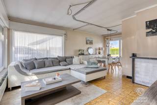 In een aangename, kindvriendelijke buurt van Ninove bevindt zich deze rustig gelegen halfopen eengezinswoning. De woning werd reeds op...