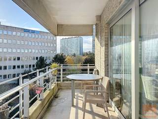 Tof appartement met 3 slaapkamers en ruim terras gelegen in een rustige laan. Hier woon je vlakbij het Scheutbospark, de tennisclub, Olympisch...
