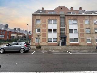 Modern en lichtrijk appartement te huur in Hasselt, centraal gelegen nabij winkels, scholen en openbaar vervoer. Dankzij de energiezuinige...