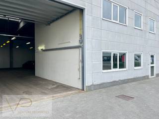 This business space is strategically located in a business park along various access roads to the east of Antwerp.The layout of the available spaces...