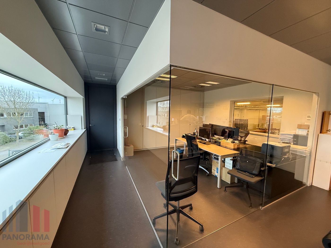 Magazijnruimte met kantoor op een toplocatie vlakbij de R4 - foto 5