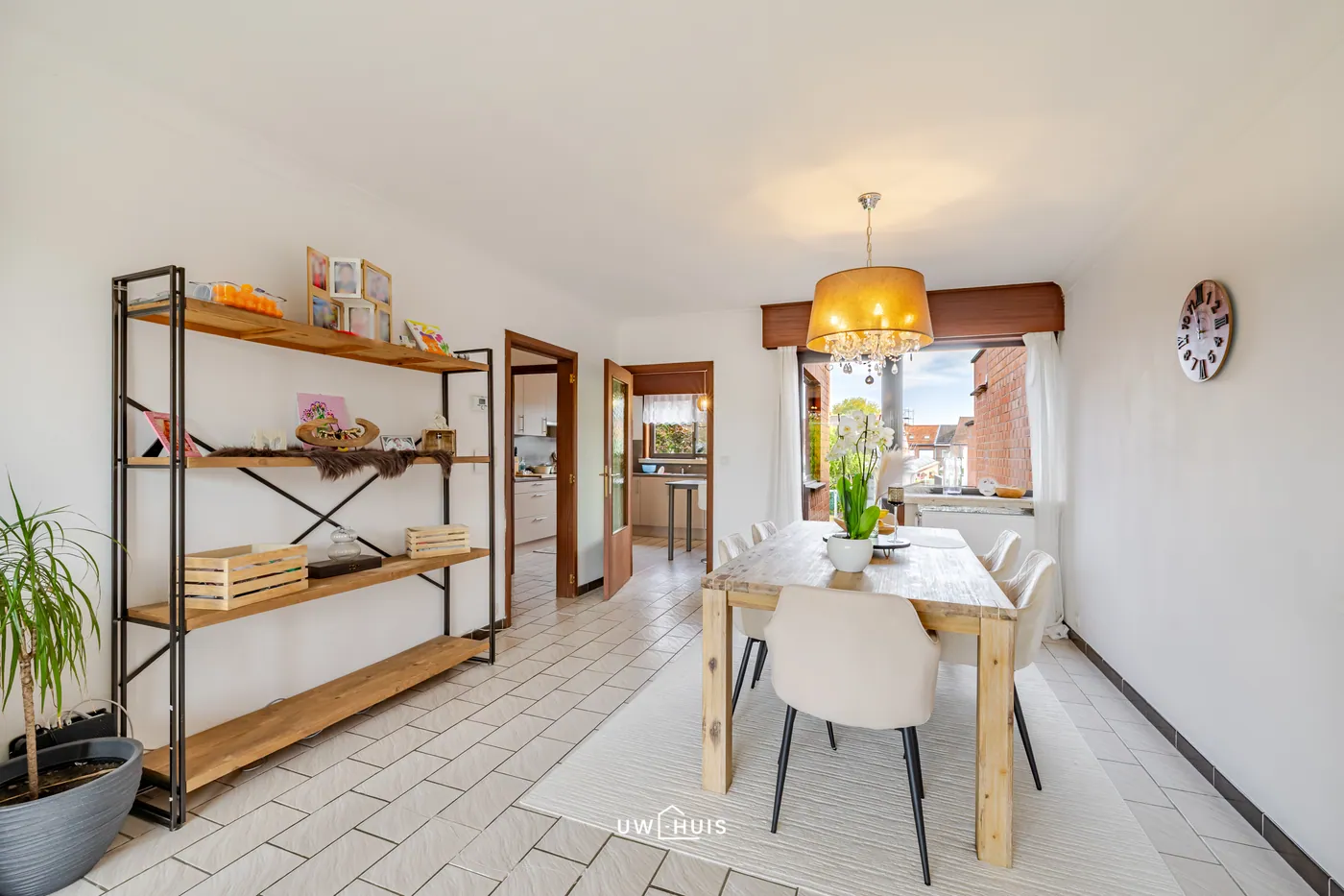 Ruimte woning met 3 slaapkamers, terras en grote tuin - foto 5