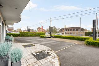 Commercial for rent in Kuurne
