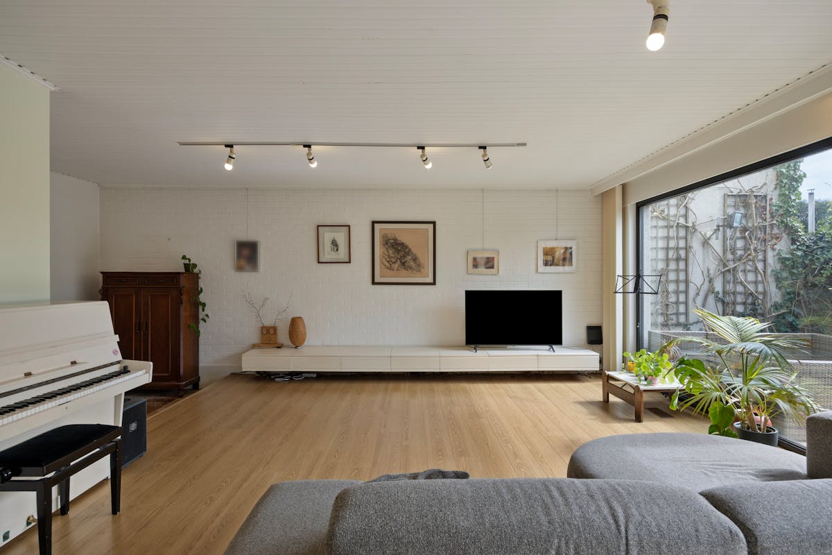 Bâtiment mitoyen à rénover à la périphérie de Gentbrugge et Melle - photo 4