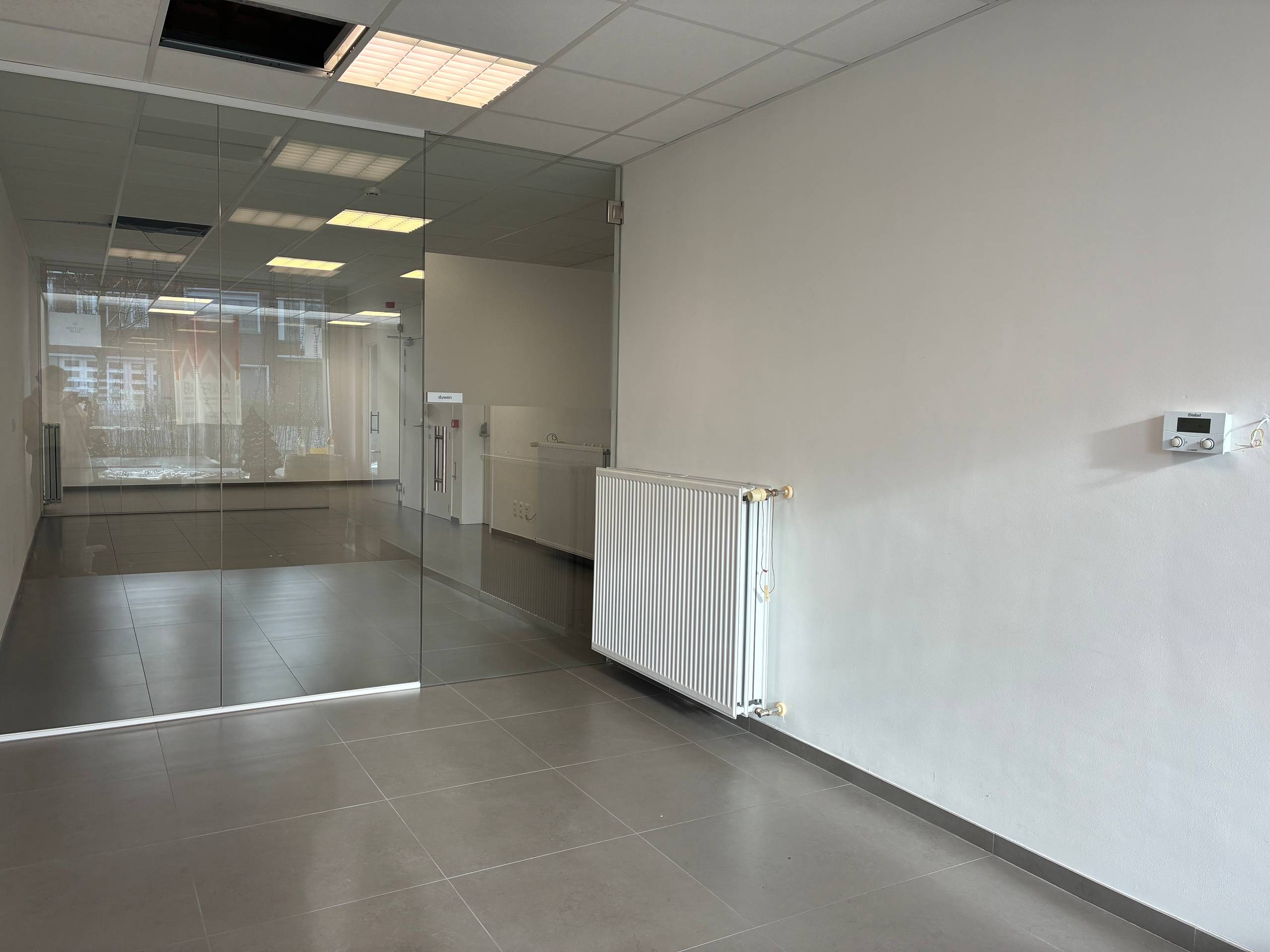 Handelsruimte te huur op toplocatie in Kruisem - foto 3