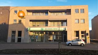 Dit ruim appartement van 144m² is gelegen in het centrum van Maasmechelen, vlakbij de autostrades richting NL, Brussel en A/pen.Het bevindt zich op...