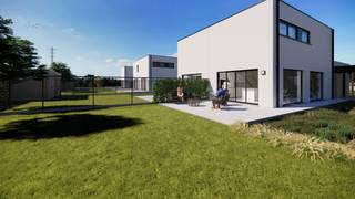 Ontdek deze ruime, comfortabele zonnewoning met carport en tuin. Ze is ontworpen in zachte tinten en gerealiseerd met kwalitatieve materialen. De <strong>traditionele bouwwijze</strong> staat garant voor degelijkheid die je ook ervaart in de <strong>hoogwaardige afwerking</strong>. De woningen zijn gelegen in een doodlopende straat en zuidwest georiënteerd. Zo geniet je op elk moment van de dag van heerlijke zonnestralen.<br /><br />De <strong>moderne architectuur</strong> van de zonnewoningen is een subliem samenspel van witte bakstenen en aardse tinten met warme houten elementen. Daar waar de voorgevel eerder gesloten is, zorgen grote glaspartijen in de zij -en achtergevel voor veel lichtinval. <br /><br />Sint-Truiden, de stad die je doet dromen van bloesems en lekker fruit. In Park Gulden Bodem sta je met één voet tussen de fruitbomen en één voet in de stad. Met de boomgaarden in je achtertuin geniet je elke dag van een uniek uitzicht. En je voortuin? Dat is de historische, bruisende stad Sint-Truiden.  Geen compromissen maar het beste van twee werelden. Park Gulden Bodem is een zalige plek om te wonen, laat deze kans niet aan je voorbij gaan.<br /><br /><strong>Indeling:</strong>
<ul>
	<li>Gelijkvloers: carport, inkomhal, WC, ruime leefruimte, open keuken en tuin</li>
	<li>Eerste verdieping: 2 slaapkamers, volledig uitgeruste badkamer, berging/technische ruimte</li>
</ul>
<br /><strong>Troeven:</strong><br />  Energiezuinige BEN woning -<br />  Zuid/Zuidwest gerichte tuin<br />  Prijs van 373.599,- euro inclusief kosten; (Inbegrepen kosten zijn: notariskosten, grond, registratie rechten, architect, EPB, veiligheidscoördinator, BTW).<br /><br />ℹ️ Wens je meer informatie of een afspraak? Bel ons dan nu op het nummer 011 45 82 30<br />💻 Meer projecten? Surf naar www.splendid.be. Samen maken we jouw woondroom waar.