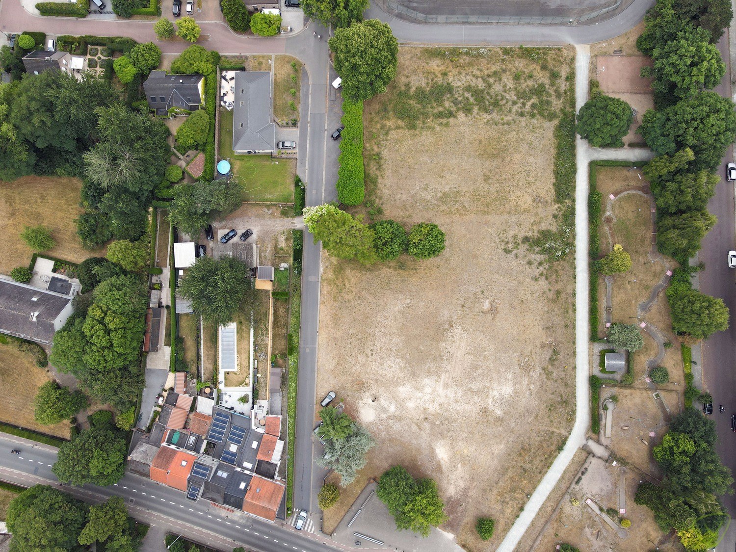 Projectgrond voor meergezinswoningen op unieke locatie aan het Heldenpark in Eeklo - foto 2