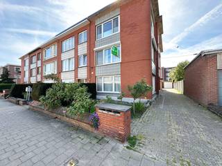 Mooi appartement met twee slaapkamers op centrale locatie te Deurne.Dit appartement op de eerste verdieping geniet volgende indeling:Een inkomhal,...