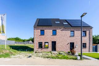House for sale in Asse