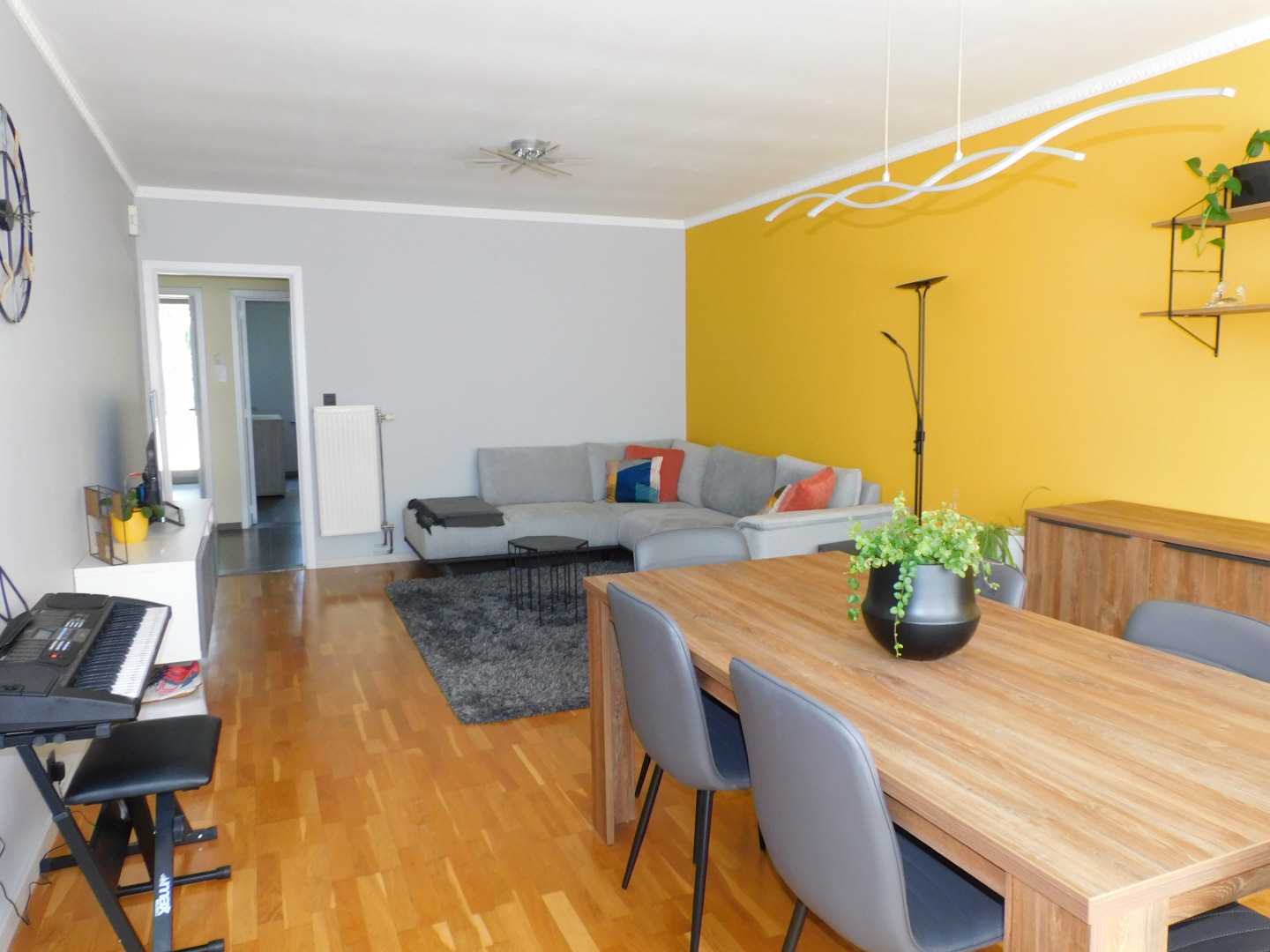 Appartement te koop in Merksem met 2 slaapkamers - foto 2