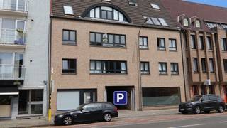 Autostandplaats te huur in de Gistelse Steenweg in Sint-Andries vlakbij de invalswegen, de expresweg en het centrum van Brugge.Ideaal als ( Extra )...