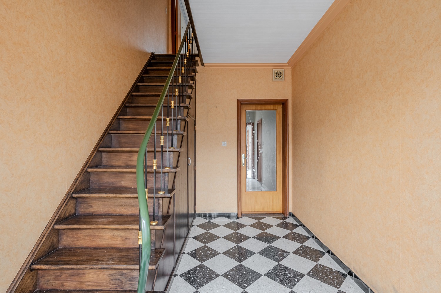 Halfopen bebouwing in doodlopende straat. - foto 4