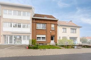 Looking for a home that you can completely renovate to your own taste? This 2-gable house located in Vlierkensstraat 156 in Vilvoorde offers...