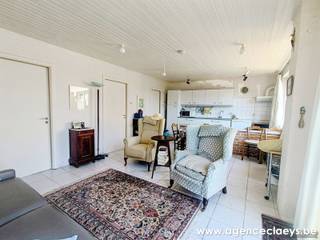 Aangenaam, te renoveren huisje in de Vosseslag, vlak tegenover de Heidekapel.Het huisje bestaat uit een woonkamer met open keuken, 2 slaapkamers...