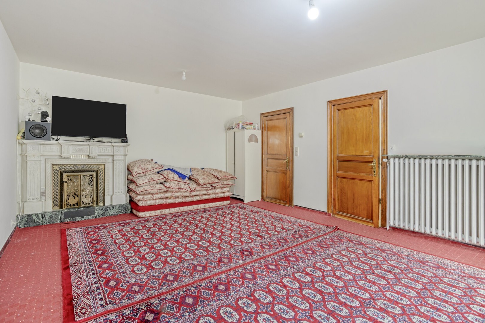 Ruim tweeslaapkamerappartement met centrale ligging in Roeselare - foto 4