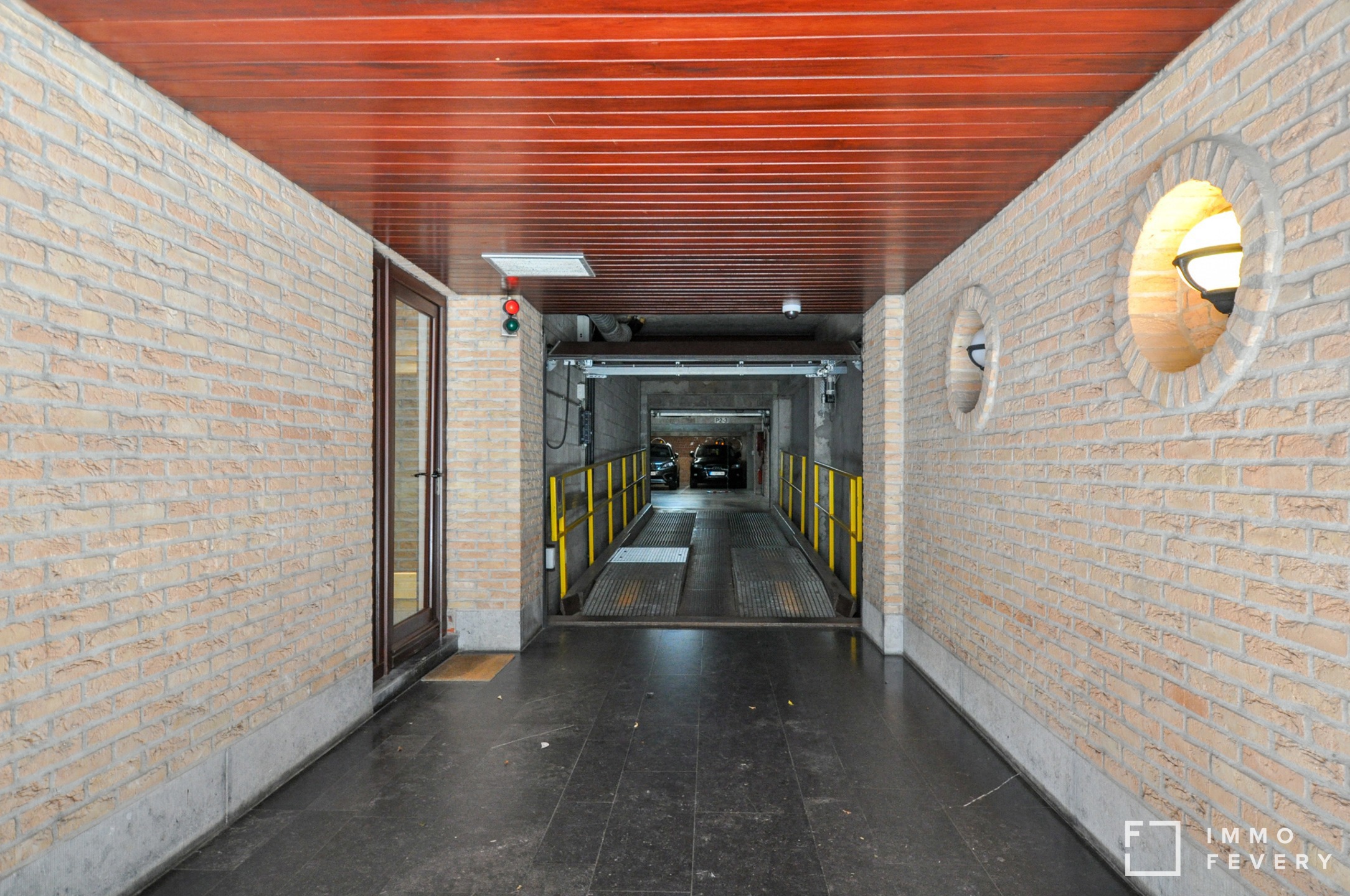 Garage for rent in Knokke-Heist - photo 3