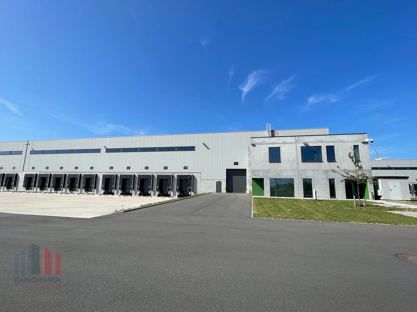 Logistiek magazijn van 7.324 m² + 308 m² kantoorruimte - foto 5