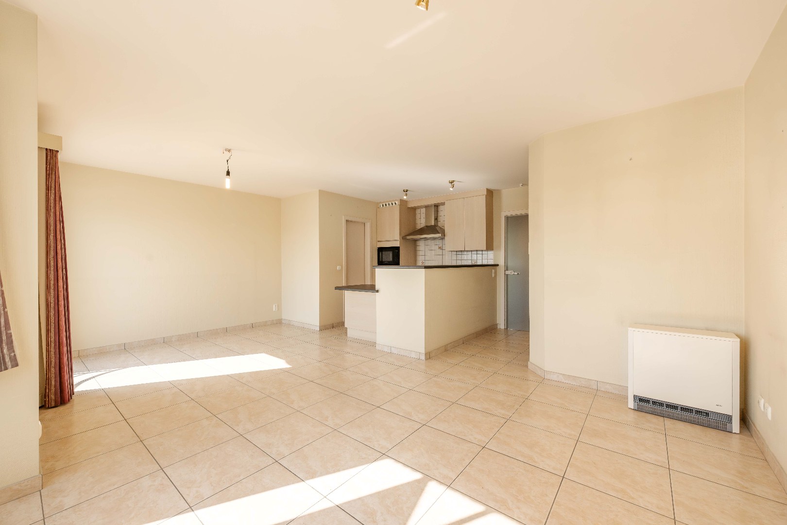 CENTRAAL GELEGEN APPARTEMENT (2003) MET 2 SLPKS | GARAGE - foto 4