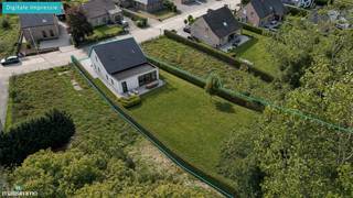 GUNSTIG GELEGEN BOUWGROND VOOR OPEN BEBOUWING IN RUSTIGE OMGEVING TE EIGENBILZEN<br /><br />*** Bekijkt U deze bouwgrond via een aanverwante website? Surf dan naar https://matisimmo.be/nl/aanbod/4486664/bouwgrond-te-koop-in-3740-bilzen-hoeselt en klik op volgende link voor het INTERACTIEF GRONDPLAN: https://grondplan.matisimmo.be/grondplan/?map=BilzenLochstraatLot2A ***<br /><br />Deze bouwgrond is gelegen aan de Lochtstraat te Eigenbilzen, een deelgemeente van Bilzen. Alle basisvoorzieningen zoals eetgelegenheden, apotheek, kleine supermarkt, bank, etc., zijn in de dorpskern van Eigenbilzen terug te vinden op slechts enkele minuten wandelen. Het gezellige stadscentrum van Bilzen bevindt zich op minder dan 10 minuten rijden.<br /><br />Totale oppervlakte: 15a 45ca.<br />Het perceel beschikt over een breedte vooraan van 16,5 meter en een diepte van ongeveer 86 meter.<br />De bouwdiepte bedraagt 17 meter op het gelijkvloers en 12 meter op de verdieping.<br />De bouwbreedte bedraagt 10,5 meter.<br /><br />Er zijn onder meer volgende verkavelingsvoorschriften van toepassing:<br />Hoofdbestemming: ééngezinswoning ;<br />Nevenbestemming: kantoorfunctie, vrije beroepen en diensten met voorwaarden;<br />Dakvorm: hellend dak met een dakhelling van 40° en een maximale kroonlijsthoogte van 4,50 meter;<br />Bouwhoogte hoofdgebouw: maximaal 1,5 bouwlaag;<br />Bijgebouwen achtertuin: max. oppervlakte 40m²;<br /><br />Voor meer informatie omtrent deze bouwgrond kan u vrijblijvend contact opnemen met ons kantoor via 089/44.00.00 of info@matisimmo.be.<br /><br />Bestuursmaatregelen in het maatregelenregister: nee