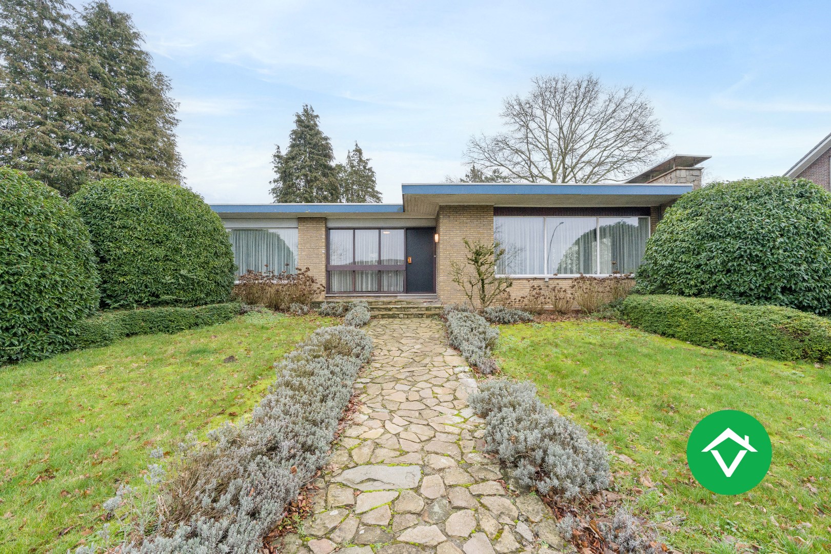 Authentieke gezinswoning op toplocatie in Torhout - foto 2