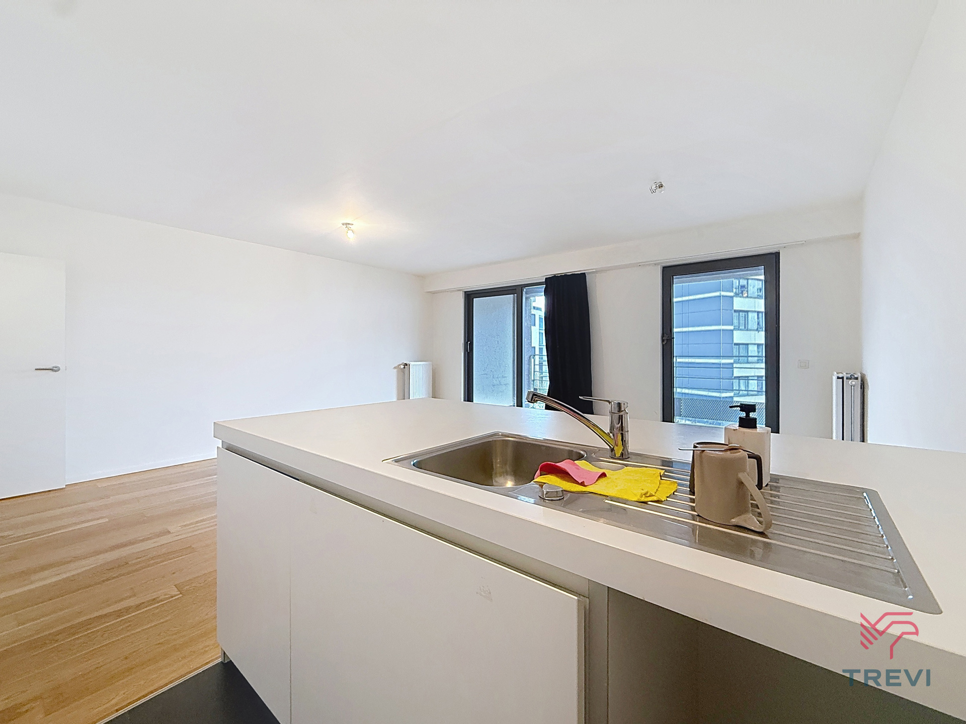 Apartment for rent in Schaerbeek with 1 bedroom - photo 3