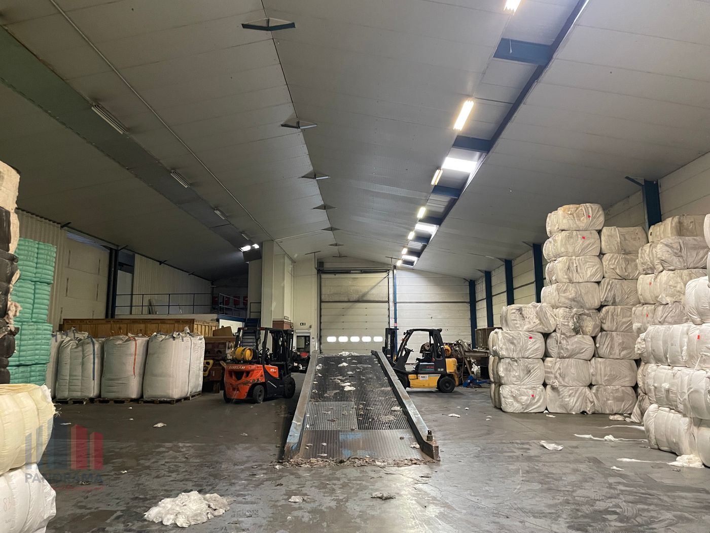 1.195 m² magazijn te huur in Meulebeke - photo 4