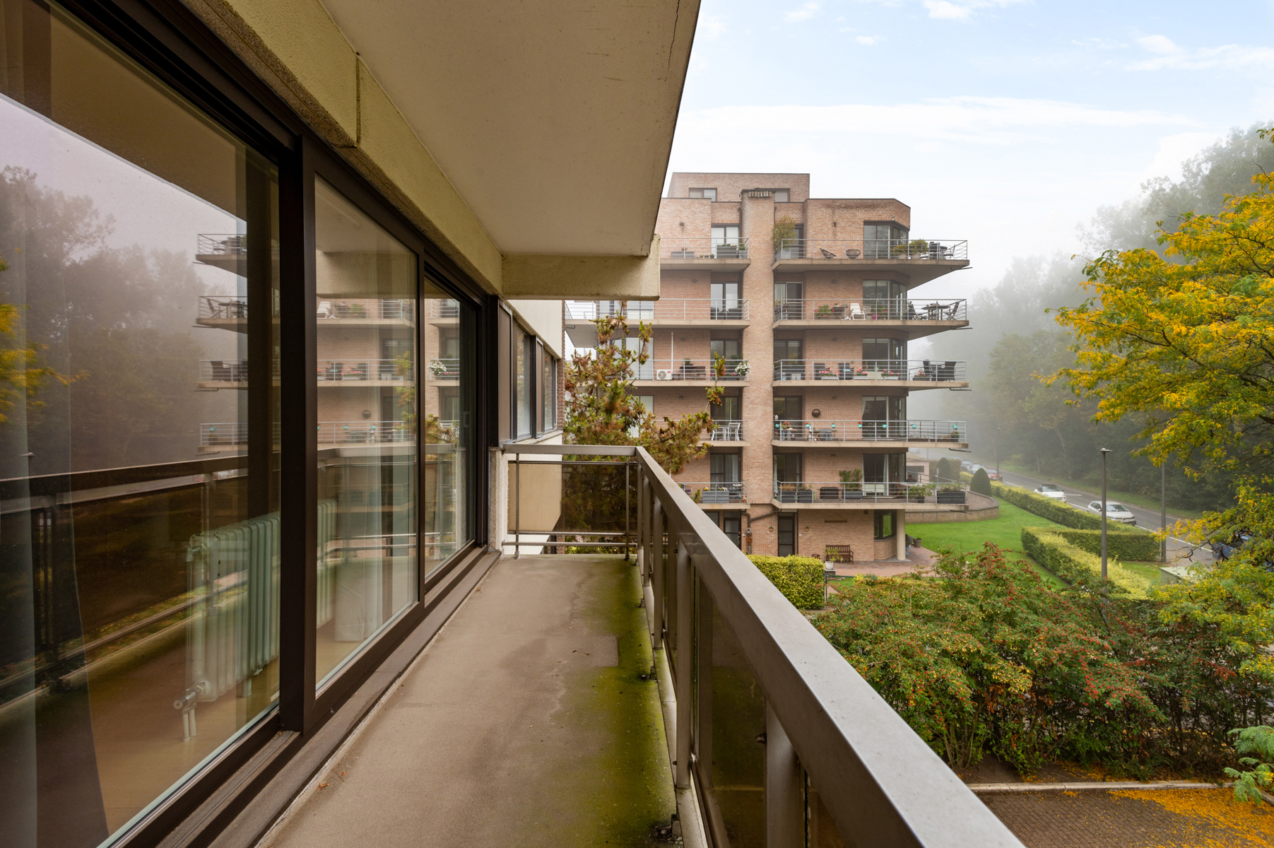 Appartement met terras op een groene locatie - foto 2