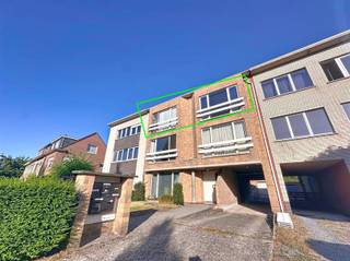 Instapklaar appartement nabij centrum BrasschaatInstapklaar appartement op de tweede verdieping nabij het centrum van Brasschaat, vlakbij...