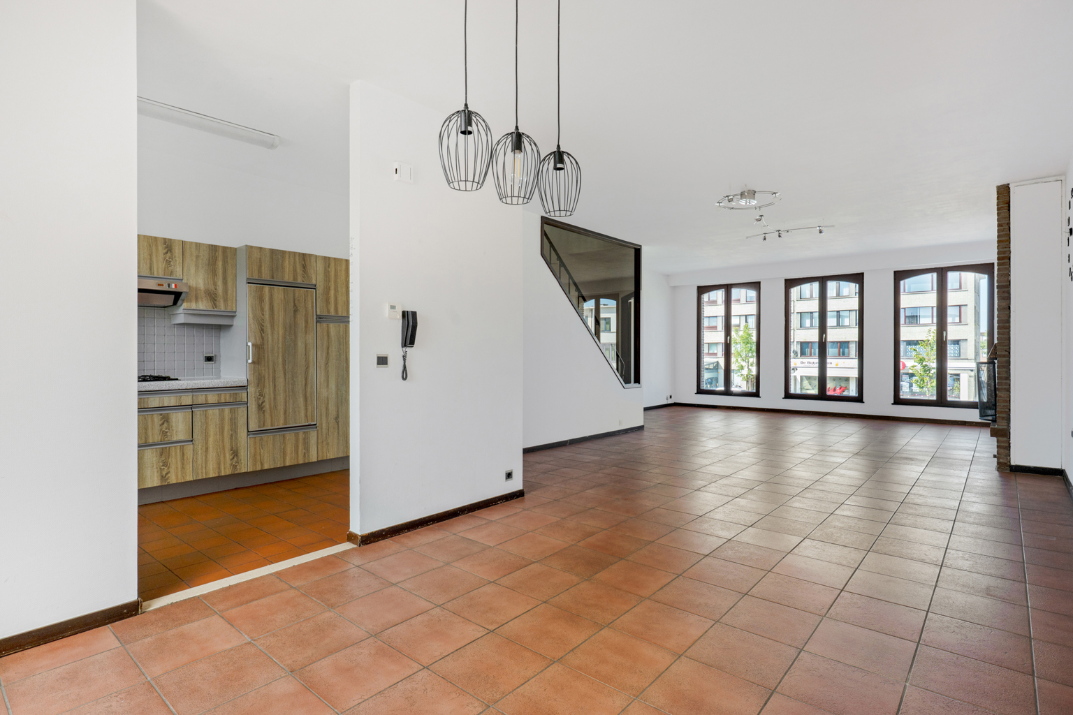 Huis te koop in Merksem met 4 slaapkamers - foto 2
