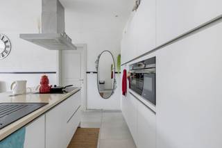 <p><span>Recente woning met 6 slaapkamers vlakbij Centrum Koersel </span></p><p><span> </span></p><p><span>Belangrijkste troeven: </span></p><p><span>- </span><span>R</span><span>uime woning </span></p><p><span>- </span><span>Voldoet aan de moderne eisen </span></p><p><span>- </span><span>6 slaapkamers </span></p><p><span>- </span><span>Buiten volledig aangelegd </span></p><p><span>- </span><span>Vlakbij Koersel-Centrum </span></p><p><span>- </span><span>Volledig onderkelderd </span></p><p><span> </span></p><p><span>Bekijk zeker ook de grondplannen met de afmetingen. Zo krijgt u van thuis uit al een perfect beeld van wat deze woning te bieden heeft! </span></p><p><span> </span></p><p><span>Wenst u meer info of een vrijblijvende bezichtiging, contacteer dan ons kantoor op het nummer 011 85 15 15 en wij helpen u graag verder. </span></p>