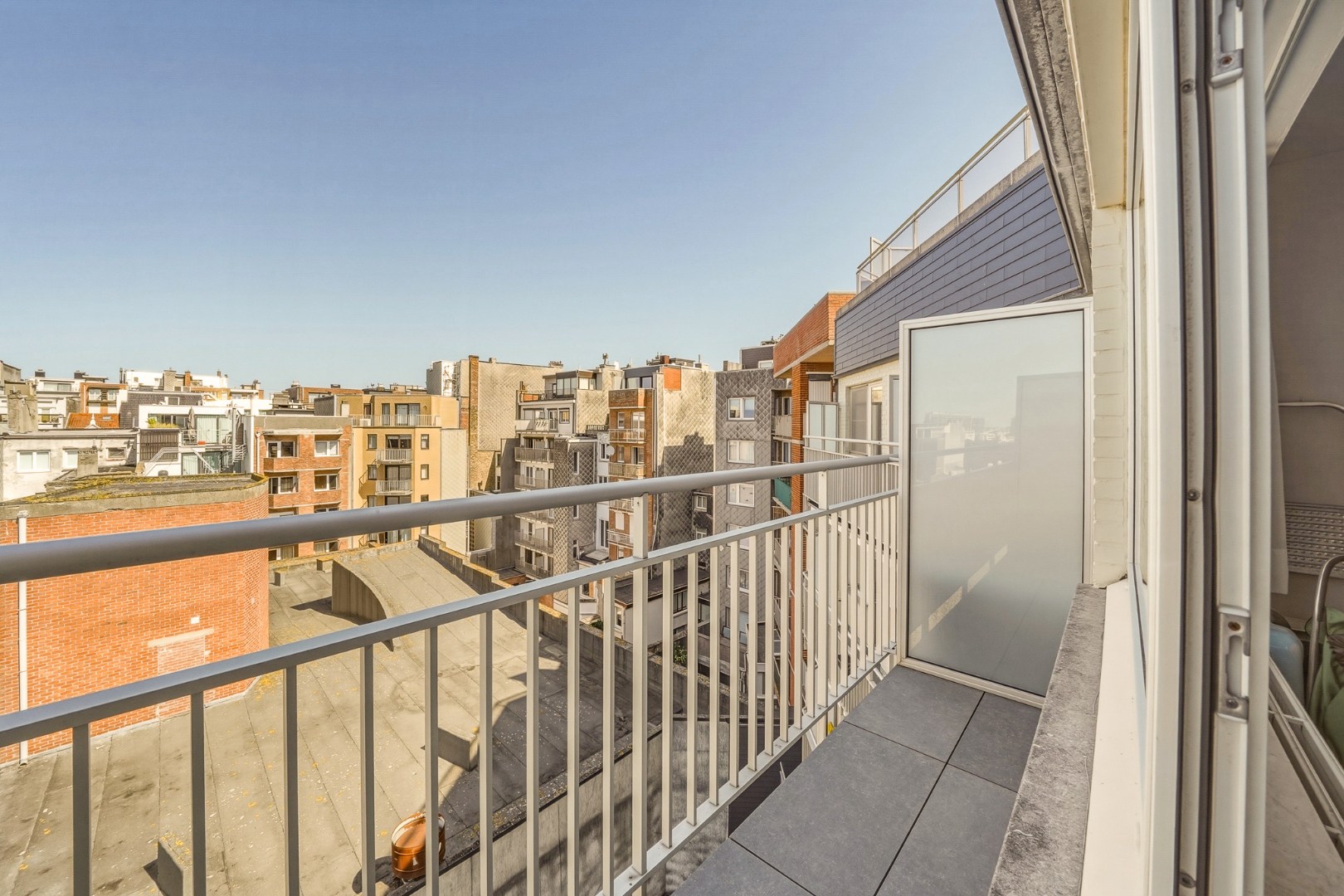 Lichtrijk appartement met terras en gunstig EPC-label B in Oostende - foto 4