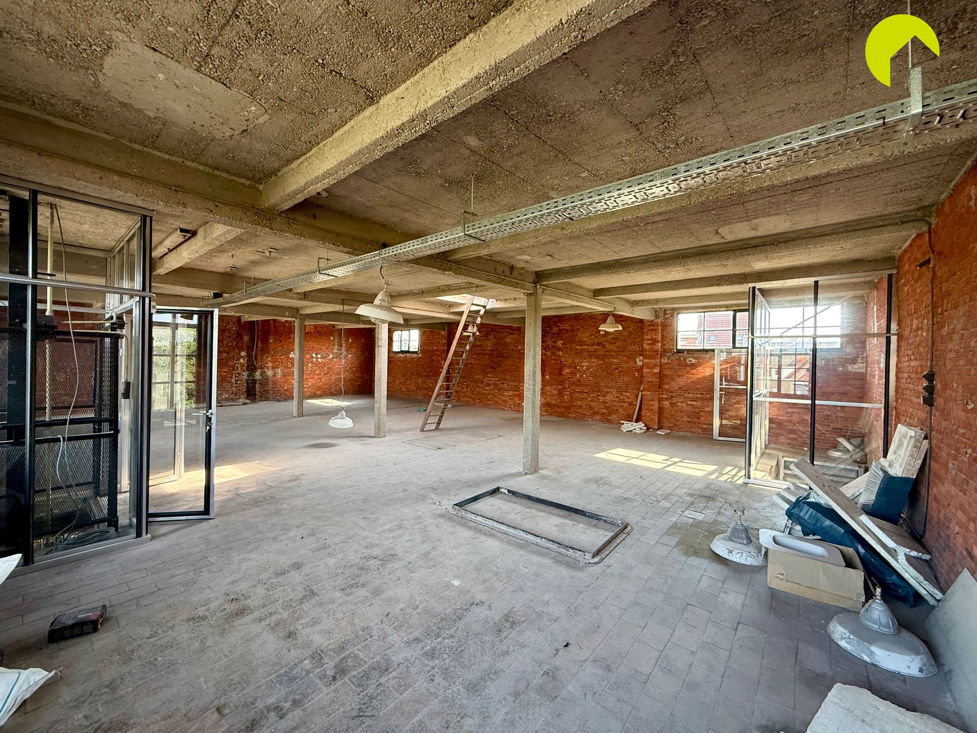 Commercial à louer à Berchem - photo 4