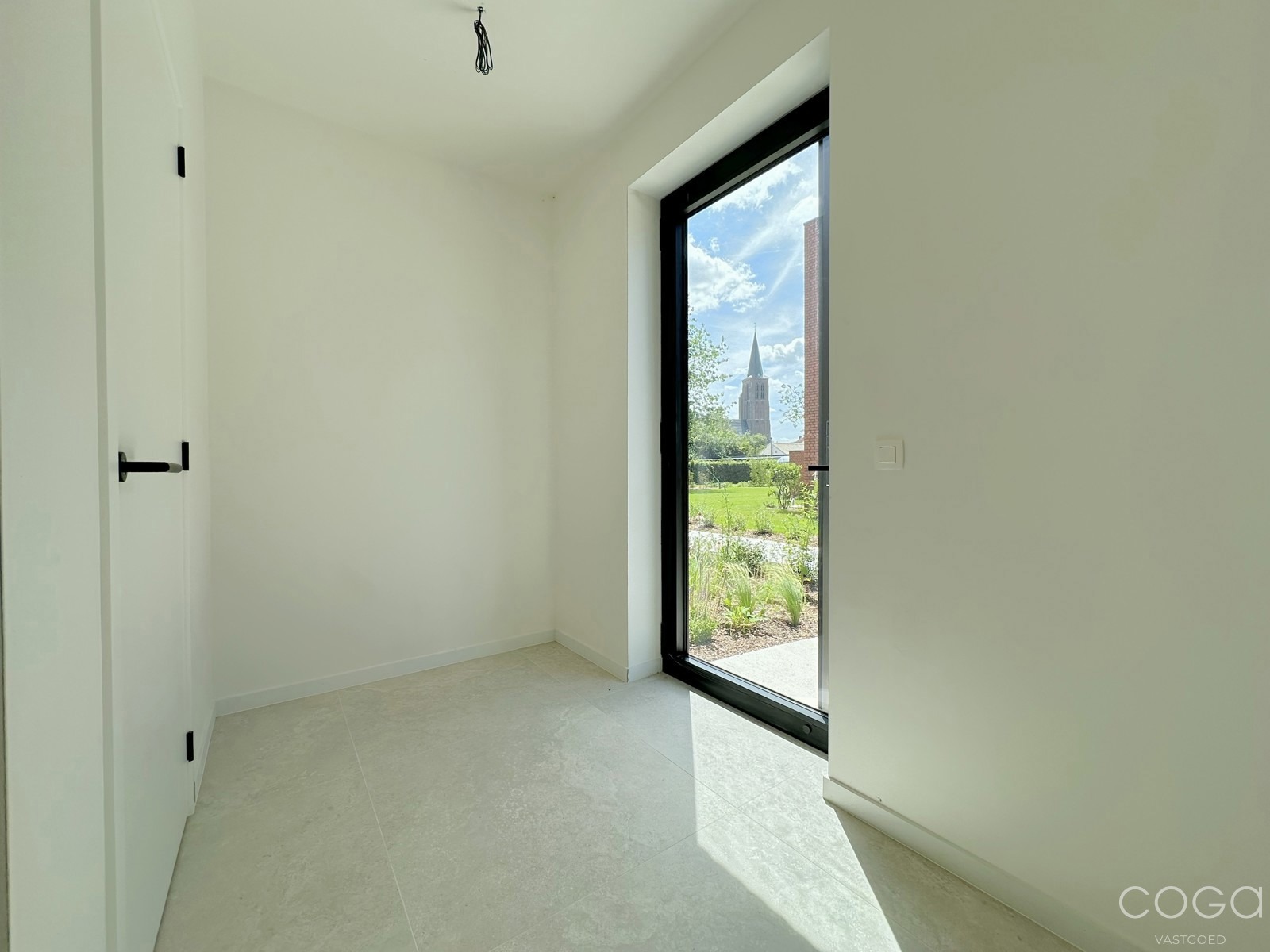Ruime nieuwbouwwoning met 3 slaapkamers & bureel. - foto 5