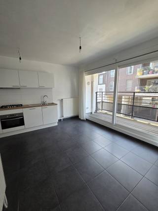 Instapklaar 1-slpk app. met terras en lage kosten.Dit aangename 1 slpk appartement is gelegen in een kleinschalige gebouw met slechts 4...