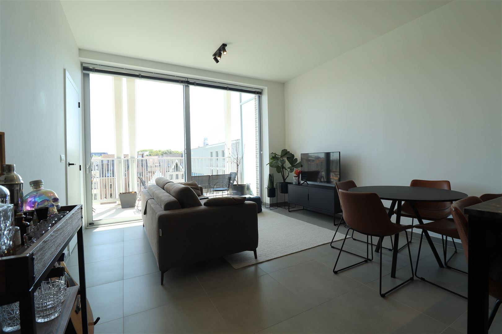 APPARTEMENT - photo 5